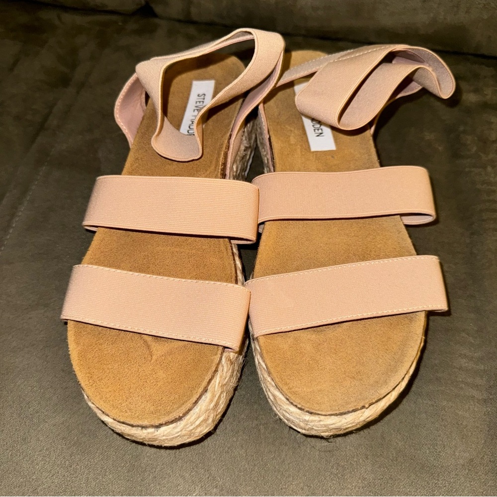 Brand new Steve Madden sandals!